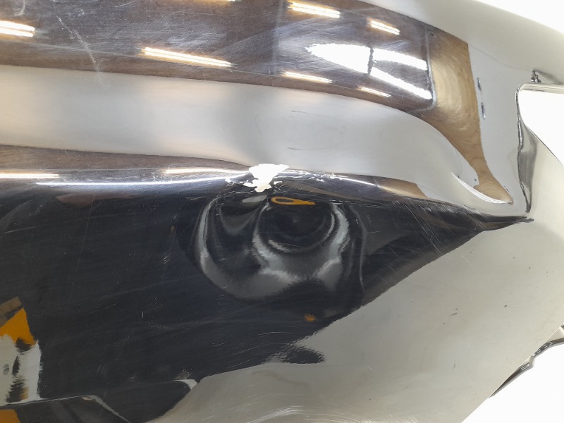 Крыло переднее правое