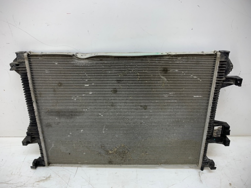 Радиатор охлаждения двигателя основной