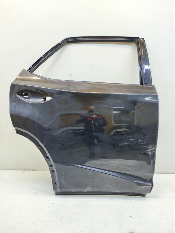Дверь задняя правая