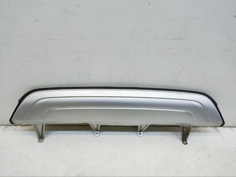 Спойлер заднего бампера