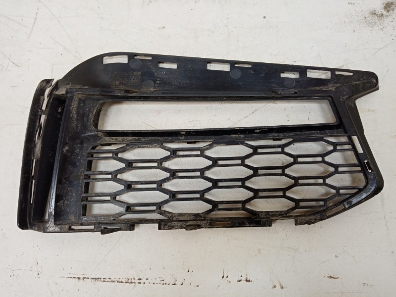 Решетка в бампер левая