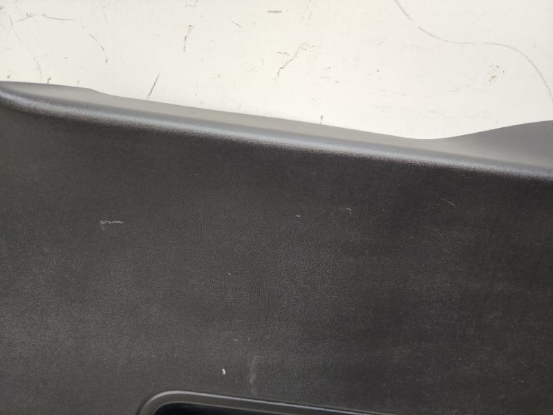 Обшивка багажника