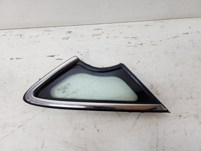 Стекло кузовное глухое правое