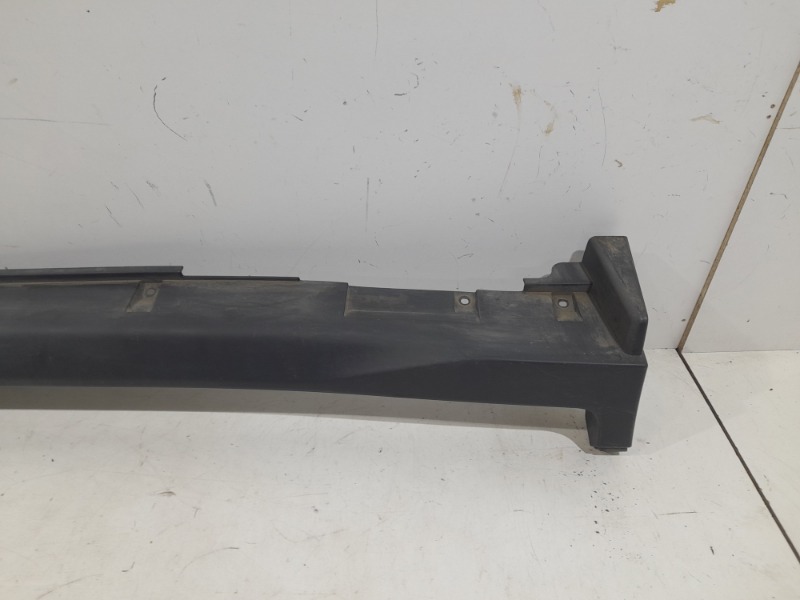 Порог правый