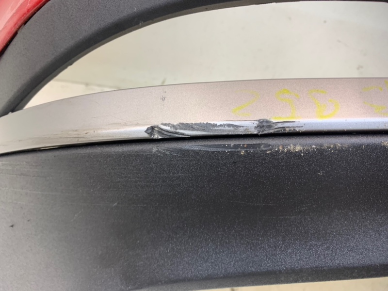 Бампер задний