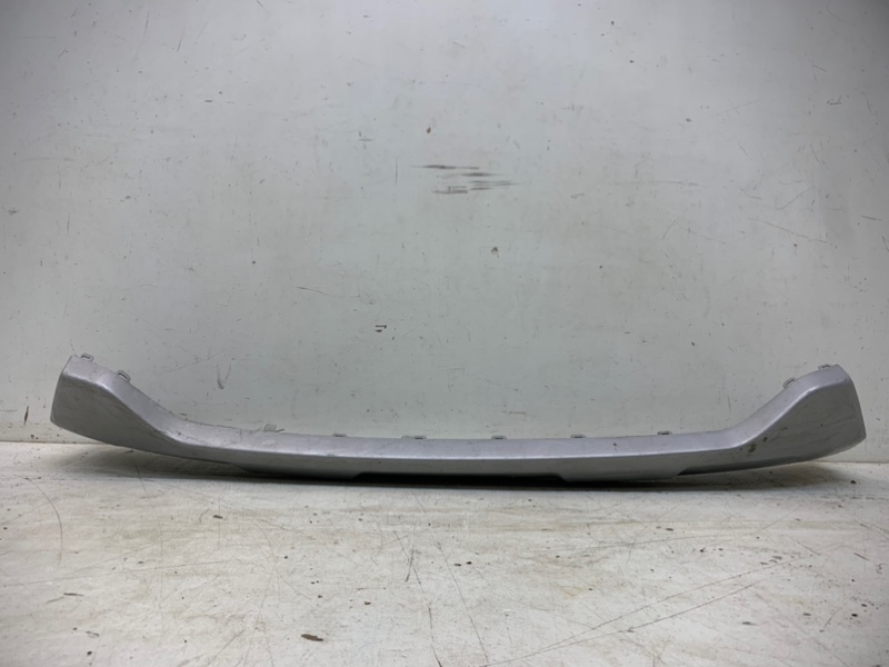 Накладка переднего бампера