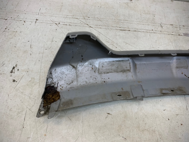 Накладка переднего бампера