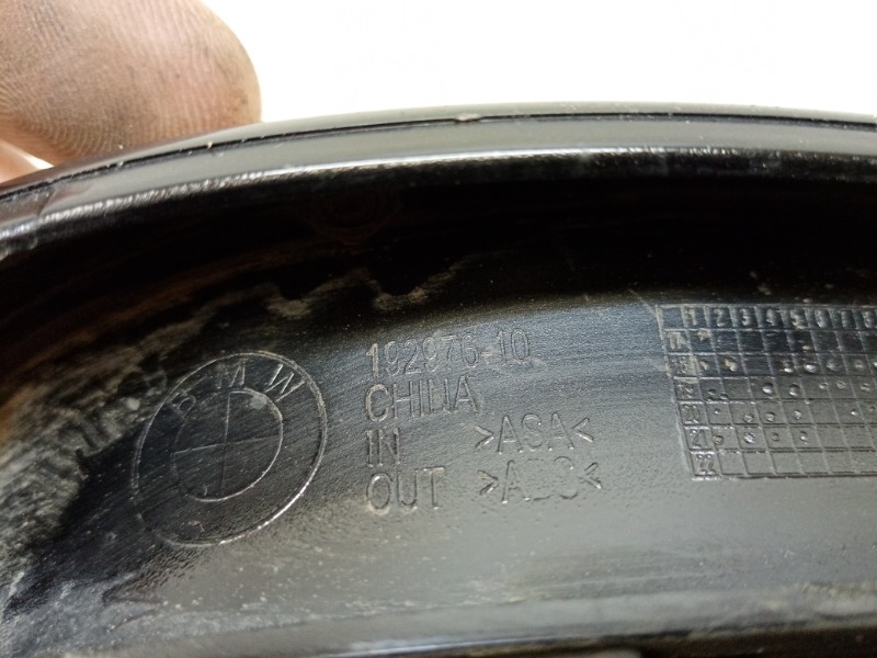 Решетка радиатора правая