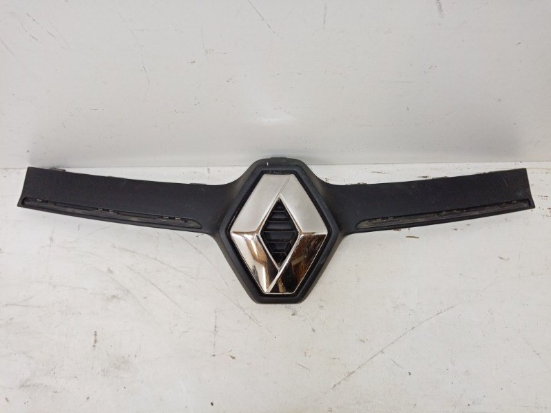 Накладка на решетку радиатора