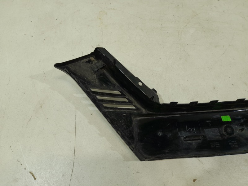 Накладка переднего бампера