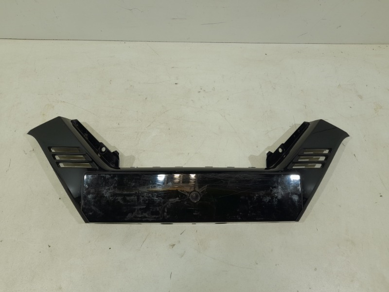 Накладка переднего бампера