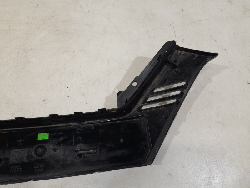 Накладка переднего бампера