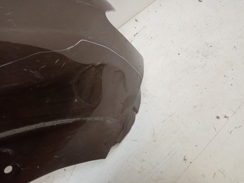 Крыло переднее правое