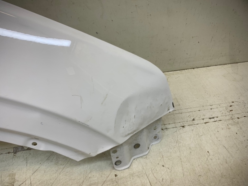 Крыло переднее правое