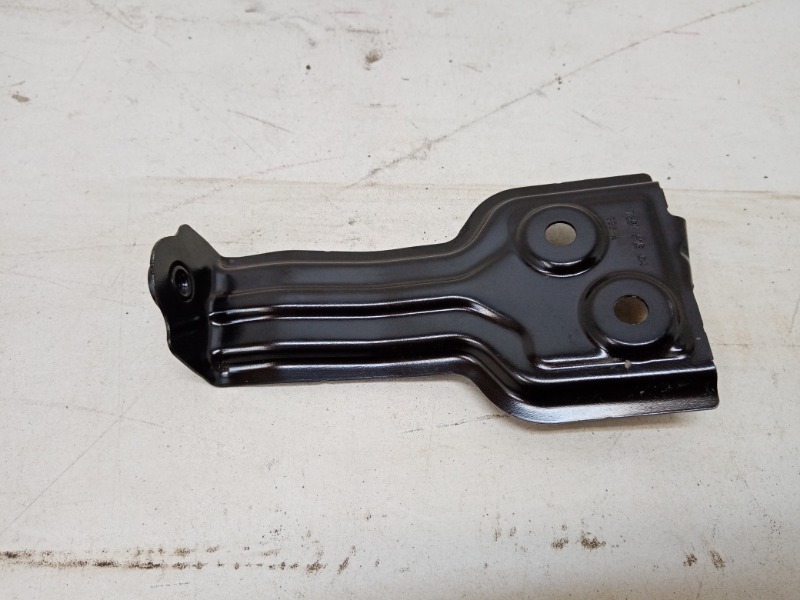 Кронштейн крепления крыла