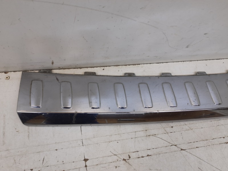 Молдинг заднего бампера