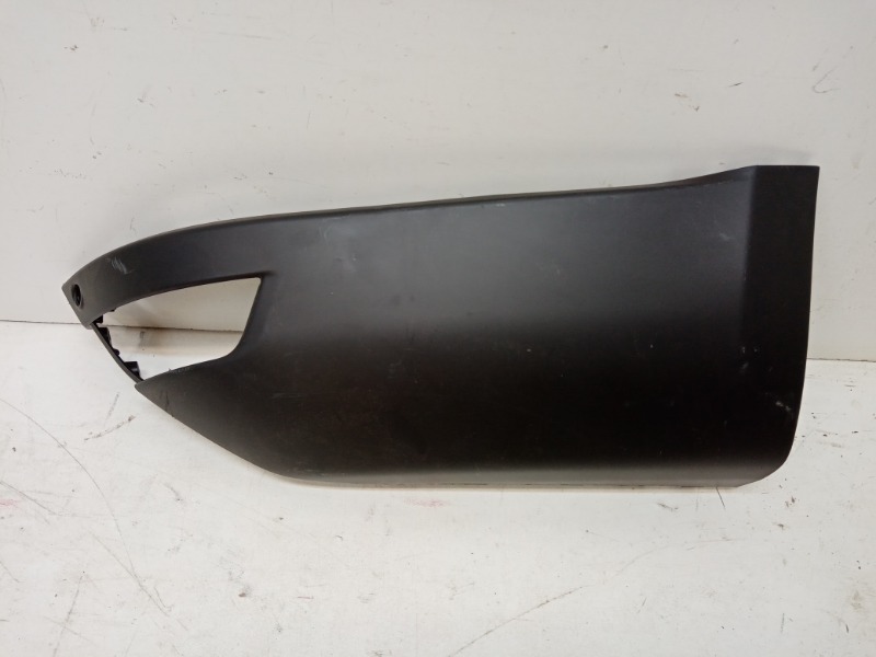 Накладка заднего бампера правая