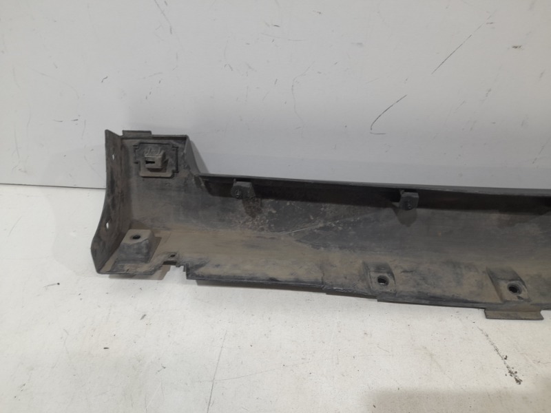 Порог правый