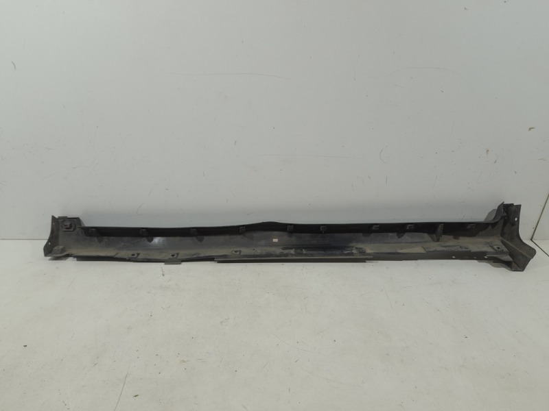 Порог правый