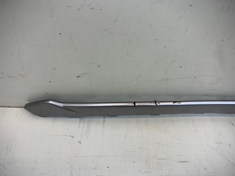 Накладка переднего бампера