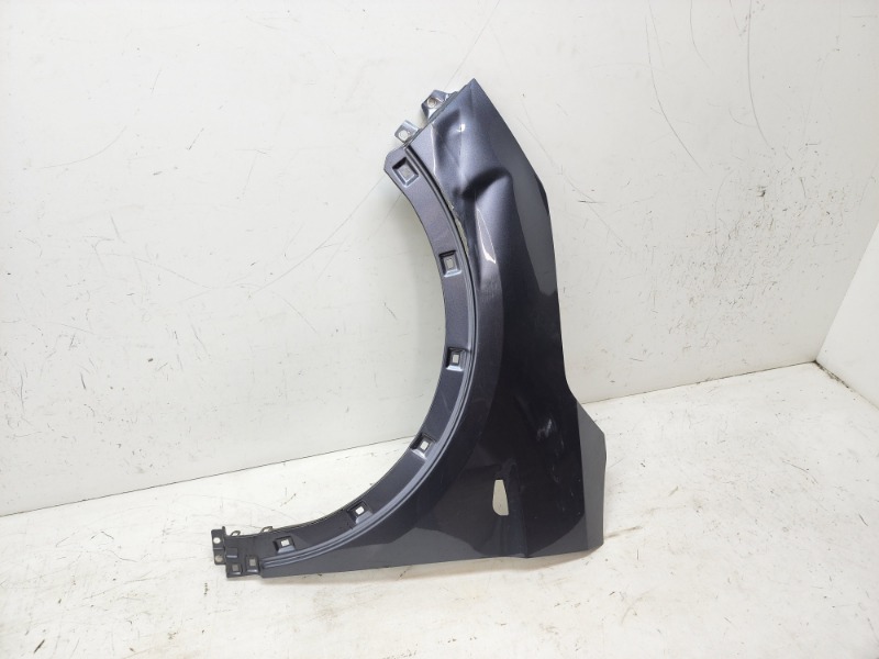 Крыло переднее левое