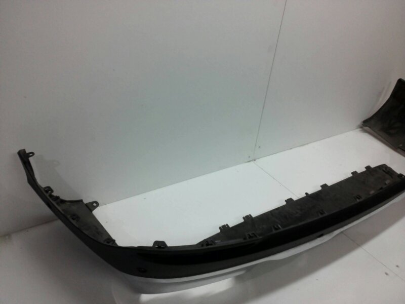 Спойлер заднего бампера