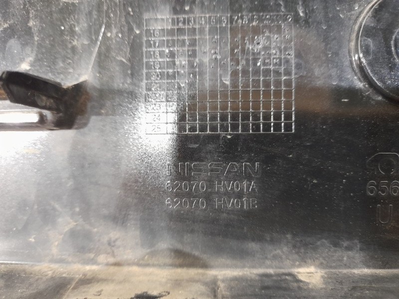 Накладка переднего бампера