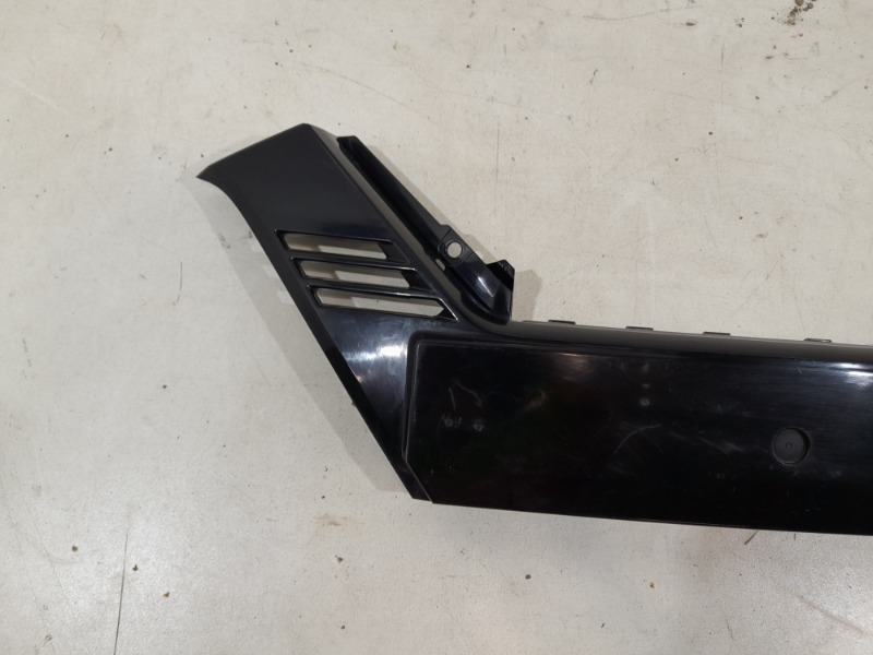 Накладка переднего бампера