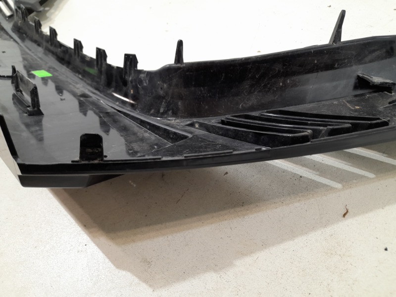 Накладка переднего бампера