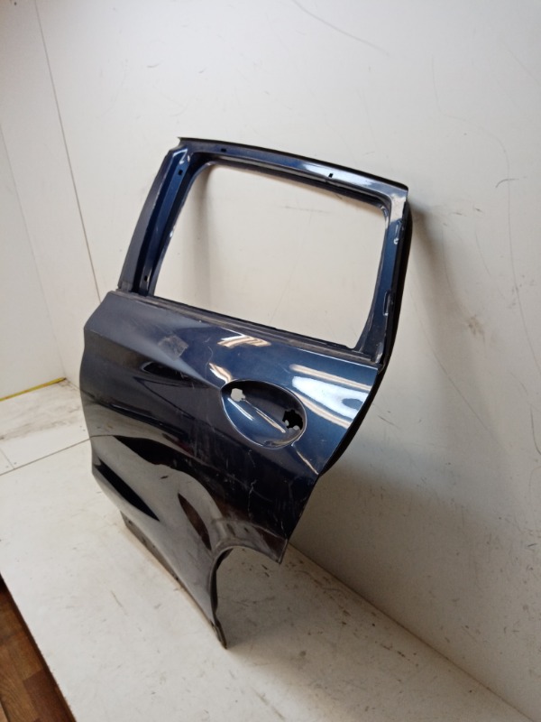 Дверь задняя левая