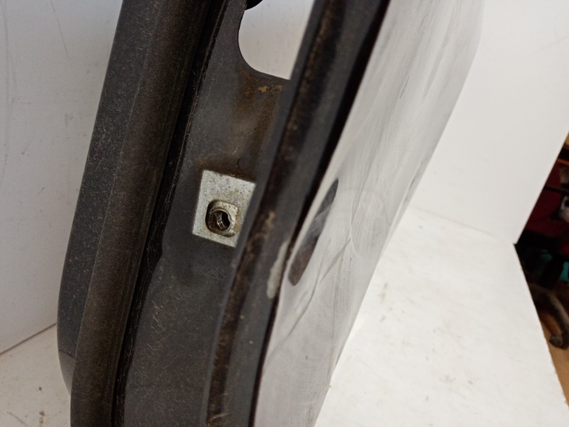 Дверь задняя левая