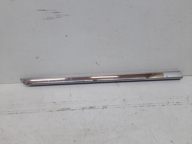 Молдинг двери