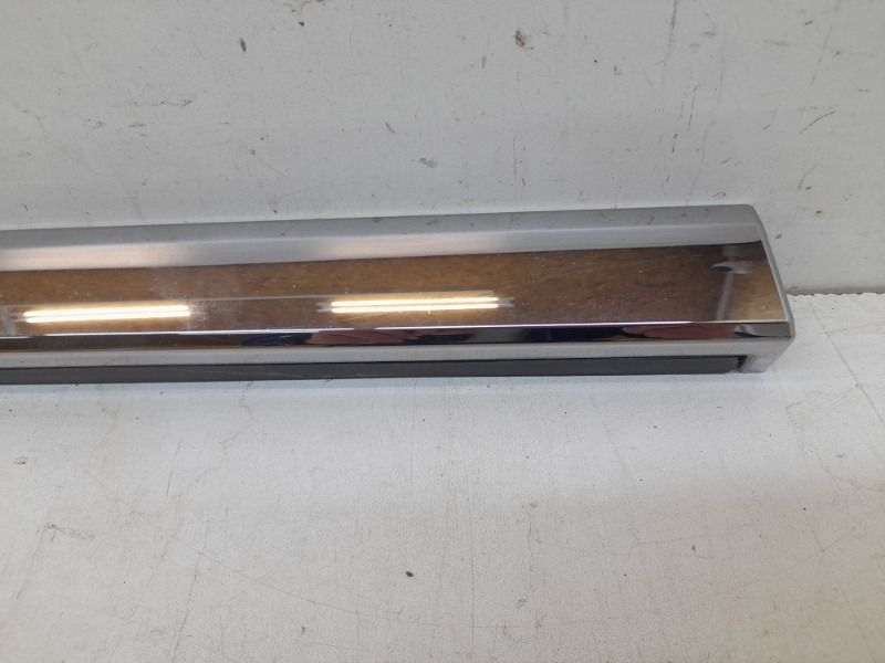 Молдинг двери