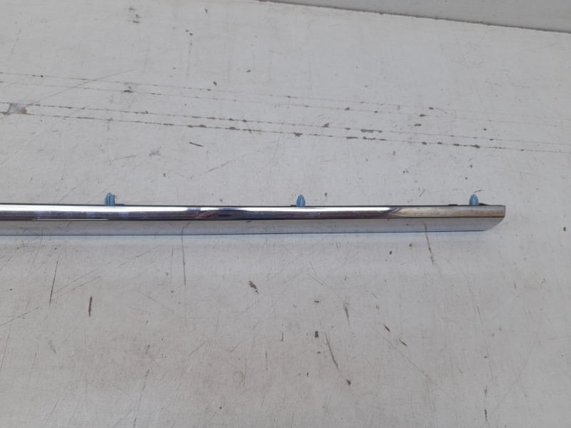 Молдинг двери