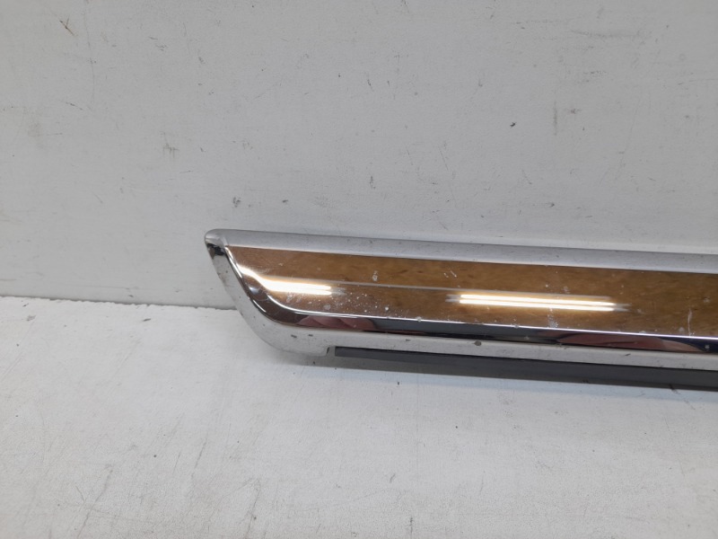 Молдинг двери