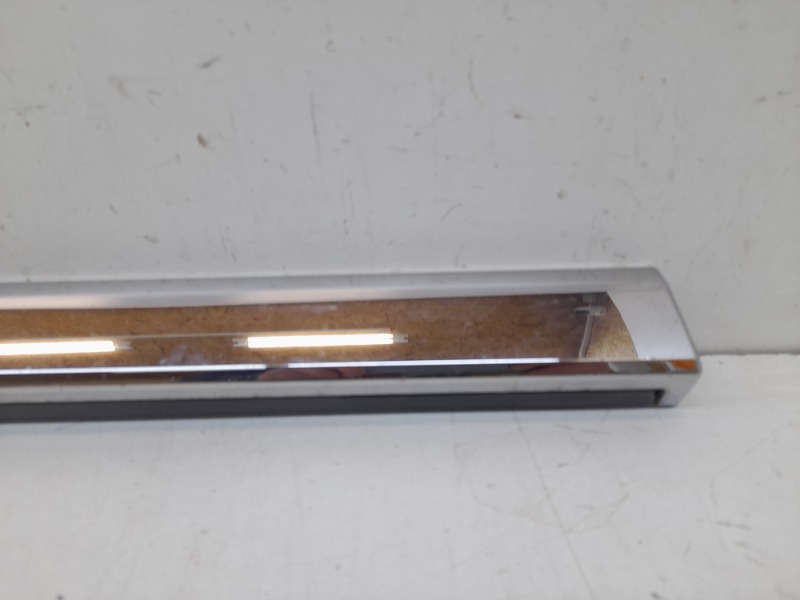 Молдинг двери