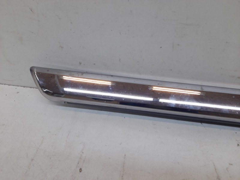 Молдинг двери