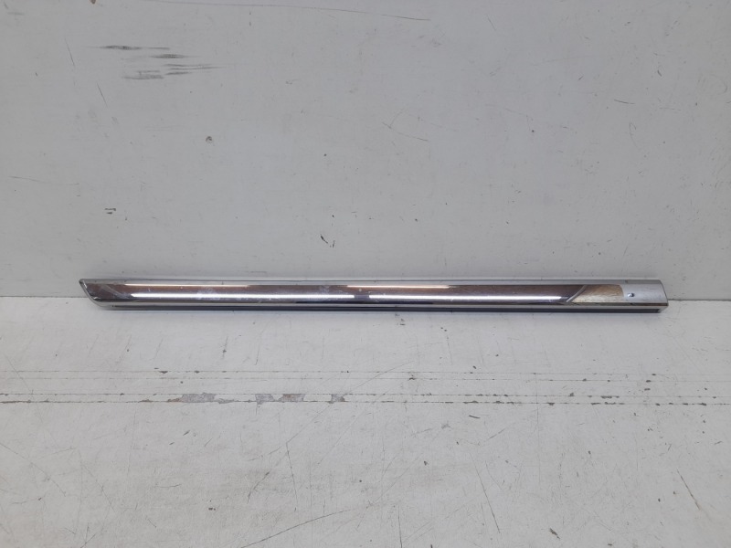 Молдинг двери