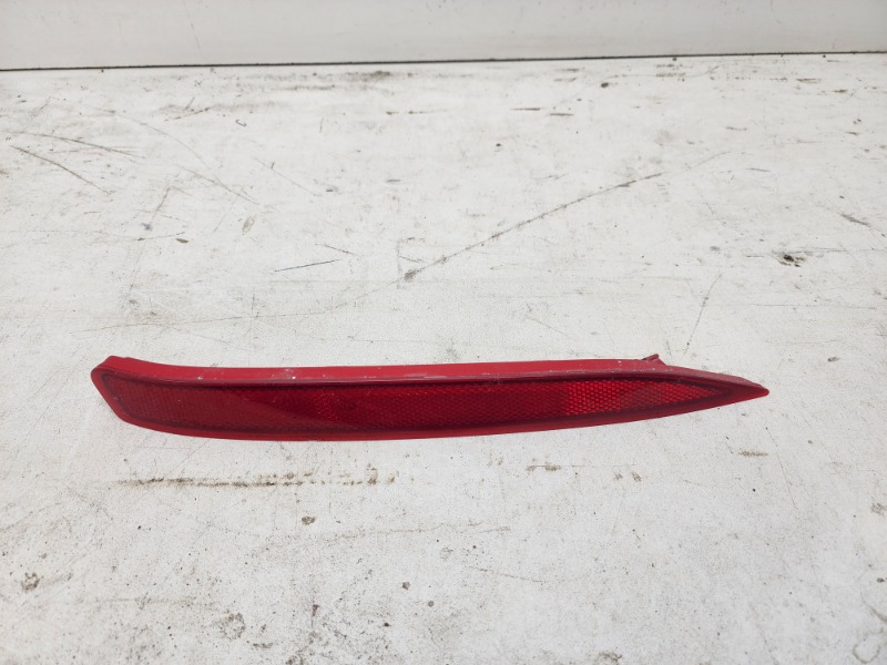 Отражатель в бампер задний правый