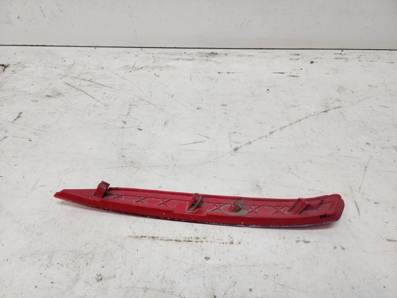 Отражатель в бампер задний правый