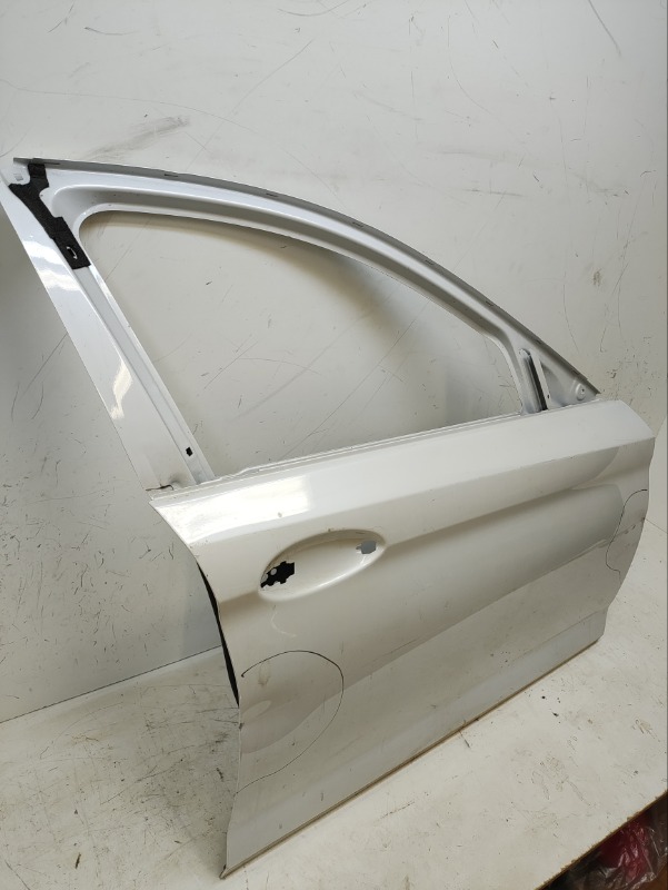 Дверь передняя правая