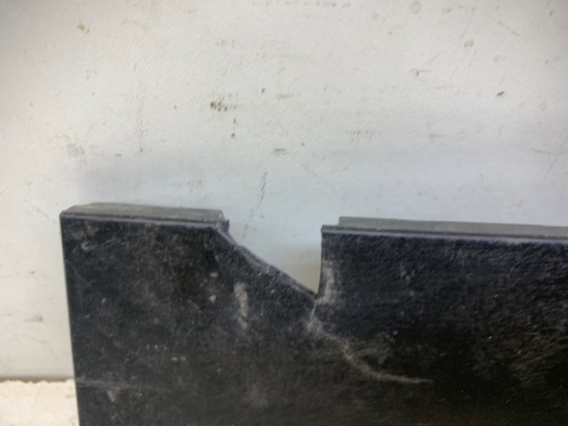 Накладка переднего бампера