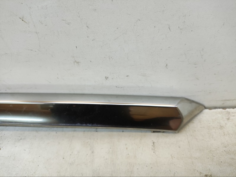 Накладка двери багажника