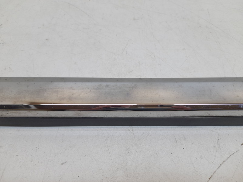 Молдинг двери