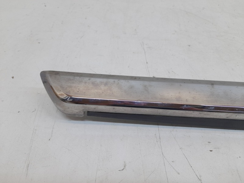 Молдинг двери