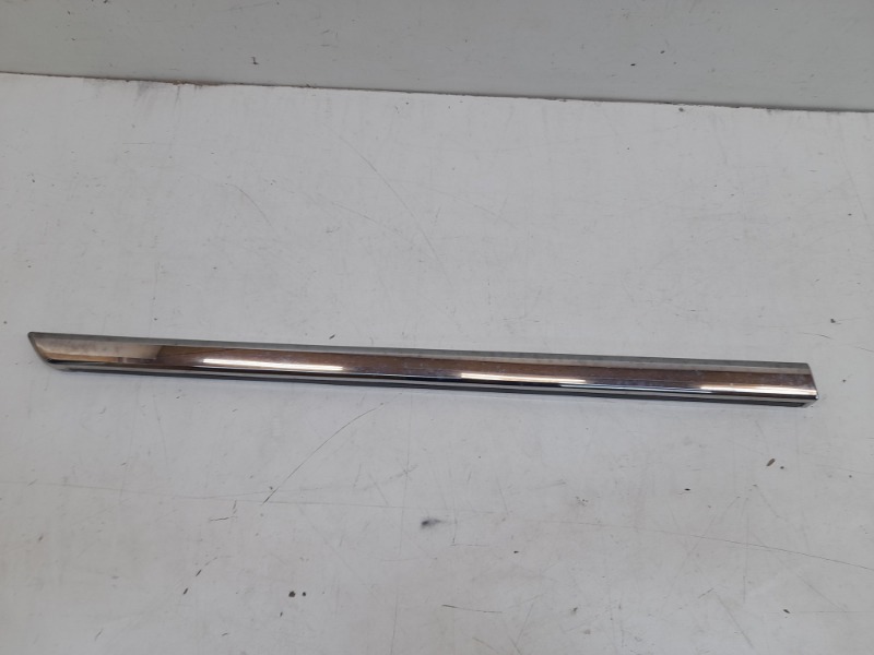 Молдинг двери