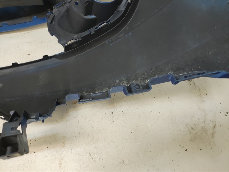 Бампер передний