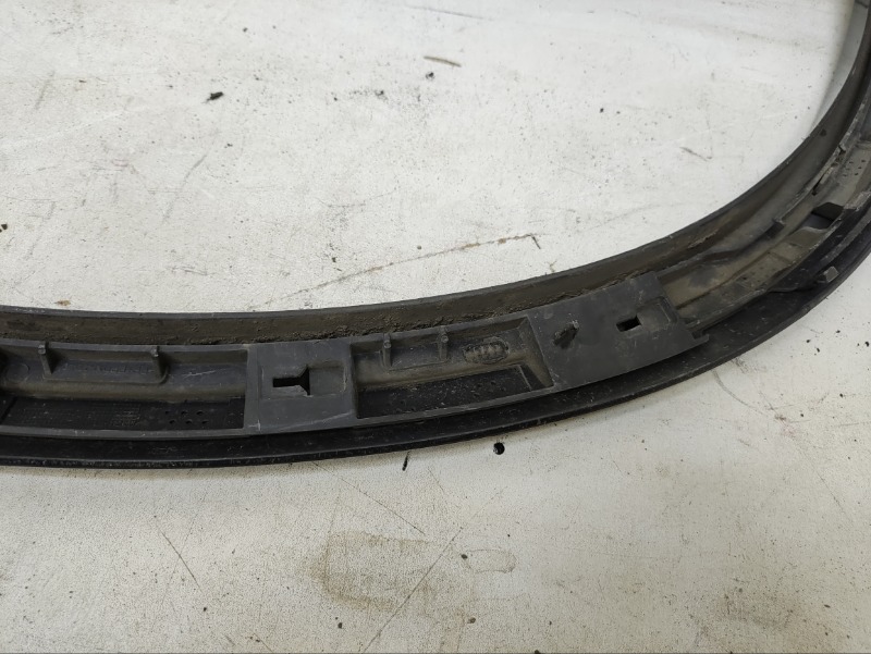 Накладка заднего крыла левого