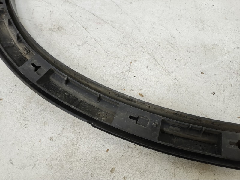 Накладка заднего крыла левого