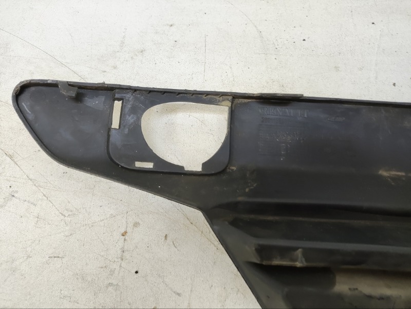 Накладка переднего бампера правая